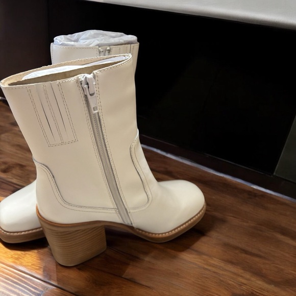 65% OFF JEFFREY CAMPBELL WHITE LEATHER MAXEM BOOT NO OFFERS - Picture 6 of 10